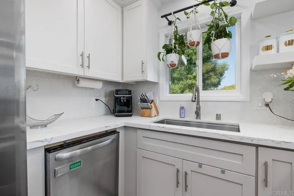 $788,000 | 4969 Stephanie Place, Oceanside, CA 92057