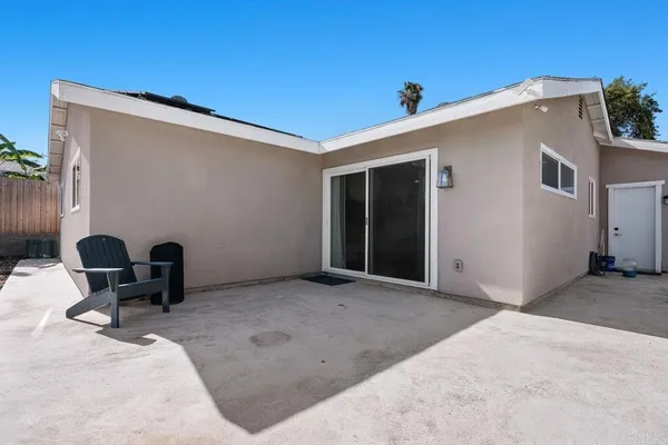 $788,000 | 4969 Stephanie Place, Oceanside, CA 92057