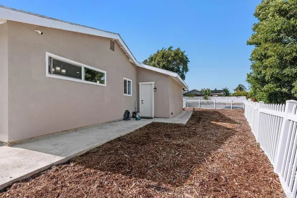 $788,000 | 4969 Stephanie Place, Oceanside, CA 92057