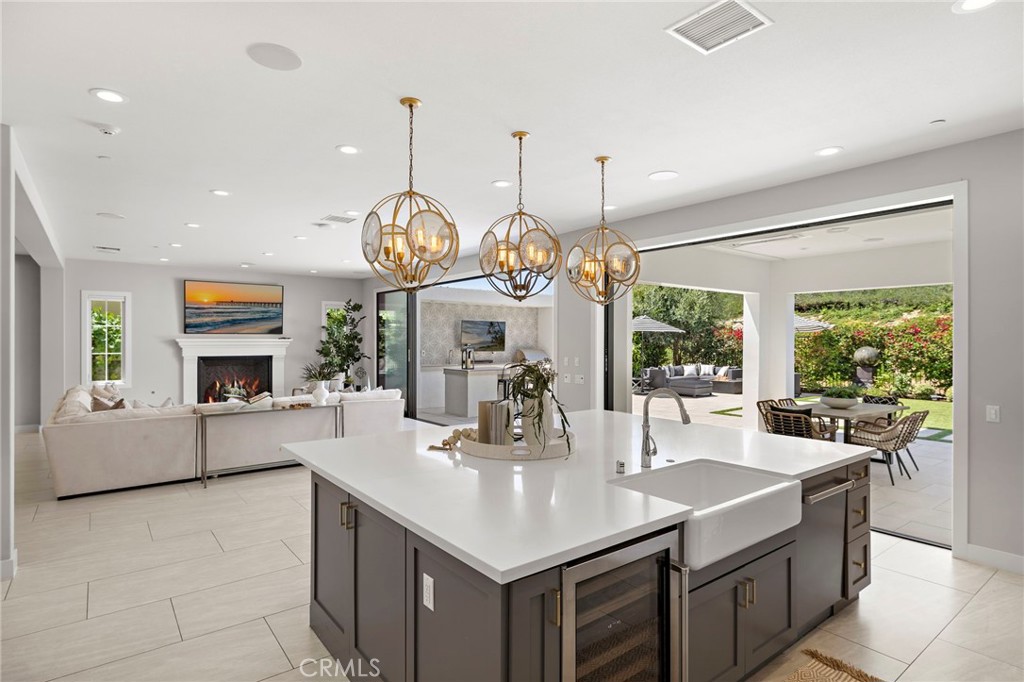 93 Interstellar Irvine, CA 92618 - Photo 3 of 54