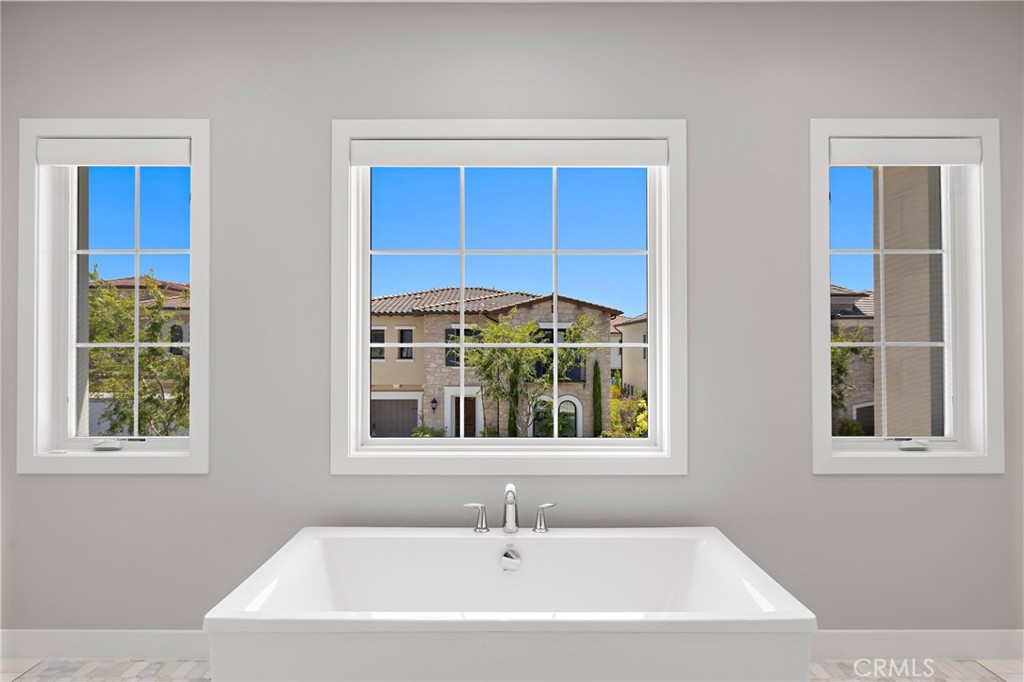 93 Interstellar Irvine, CA 92618 - Photo 32 of 54