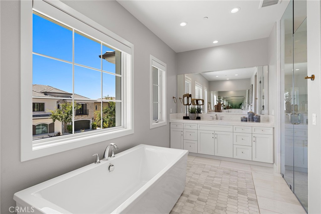 93 Interstellar Irvine, CA 92618 - Photo 36 of 54