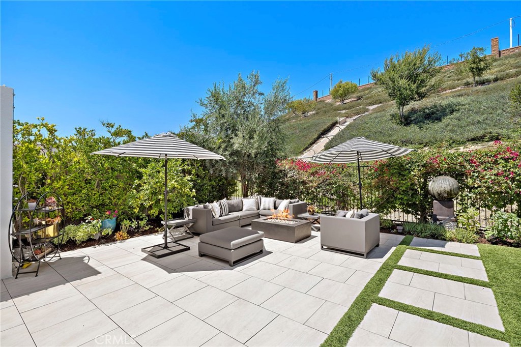 93 Interstellar Irvine, CA 92618 - Photo 43 of 54