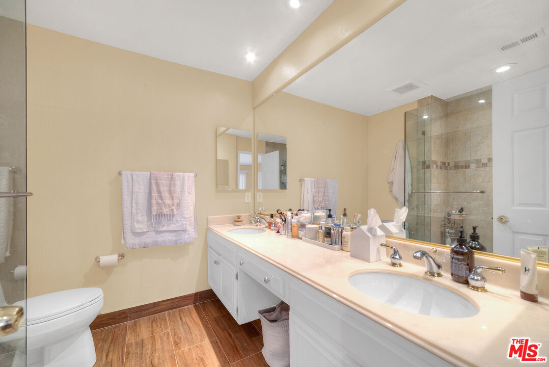 5624 Las Virgenes Road, Unit 19 Calabasas, CA 91302 - Photo 15 of 25