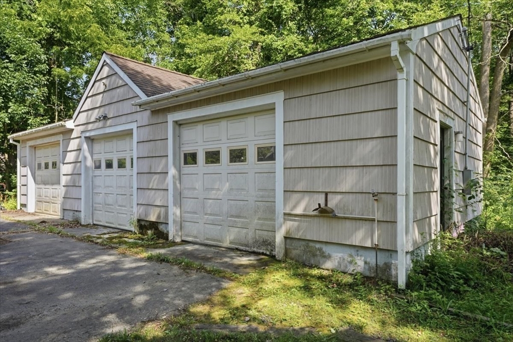 7 Hornbeam Road Scituate, MA 02066 - Photo 8 of 39