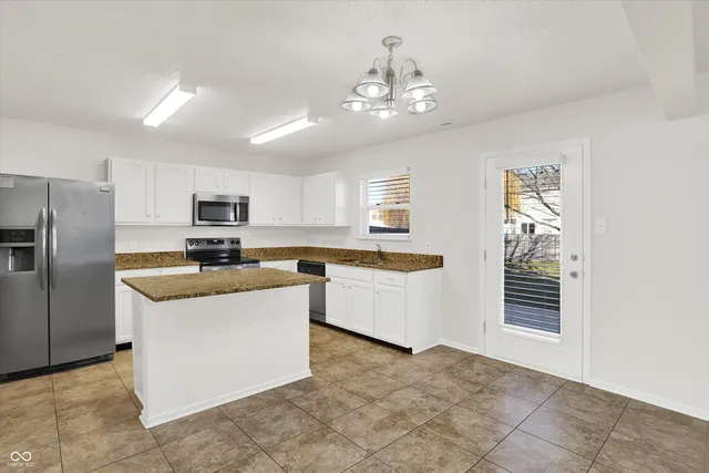 $269,900 | 6844 West Philadelphia Drive, McCordsville, IN 46055