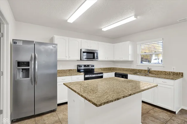 $269,900 | 6844 West Philadelphia Drive, McCordsville, IN 46055