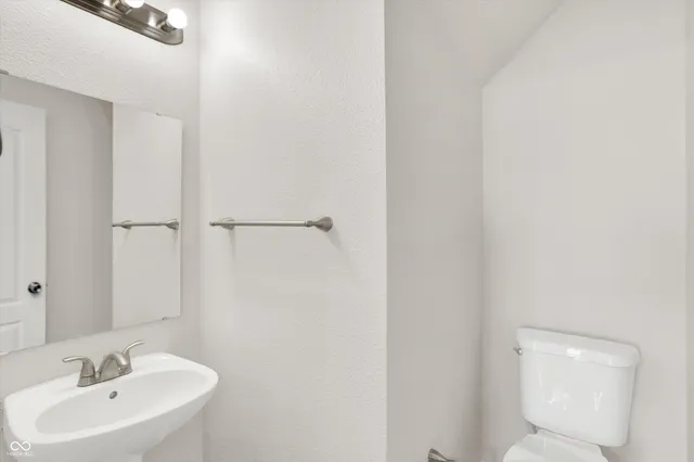 $269,900 | 6844 West Philadelphia Drive, McCordsville, IN 46055