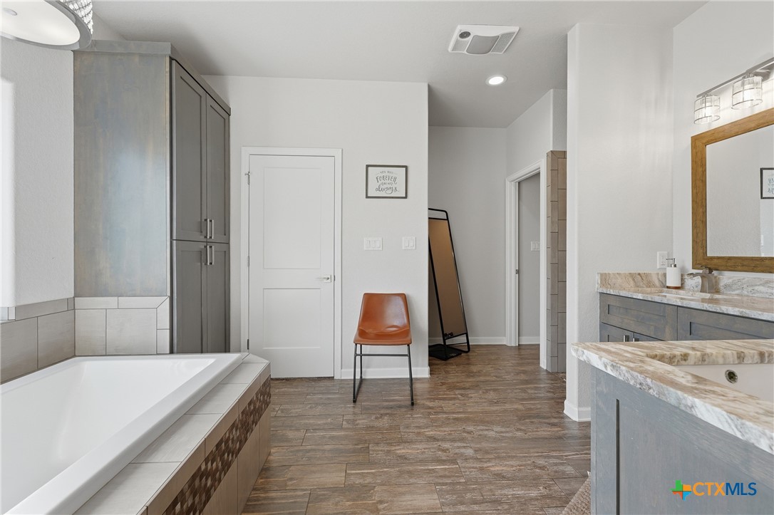 494 Flash Circle Luling, TX 78648 - Photo 34 of 47 Gallery Image 34