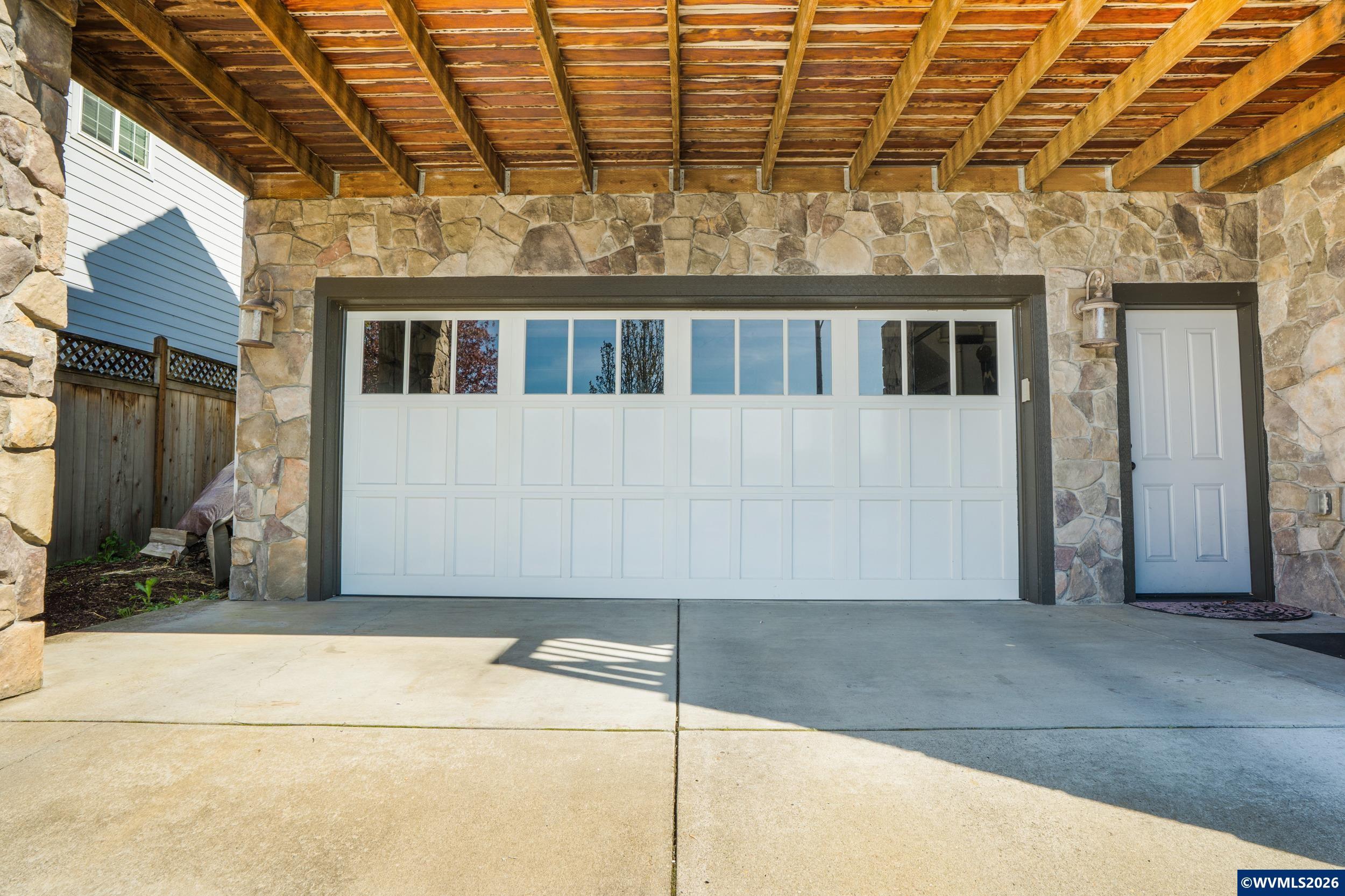 741 South 47th Street Springfield, OR 97478 - Photo 9 of 50 Gallery Image 9