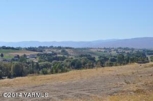 802 Estes Road Yakima, WA 98908 - Photo 20 of 26 a view of lake
