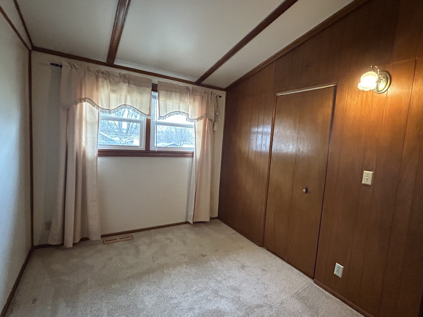 3710 Fillmore Road Johnsburg, IL 60051 - Photo 13 of 17 Gallery Image 13