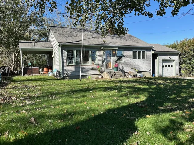 $2,950 | 749 West Main Road, Portsmouth, RI 02871