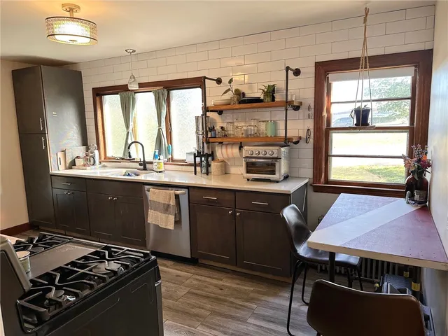 $2,950 | 749 West Main Road, Portsmouth, RI 02871