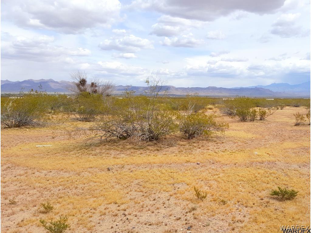 . South Cordes Road Golden Valley, AZ 86413 - Photo 1 of 4