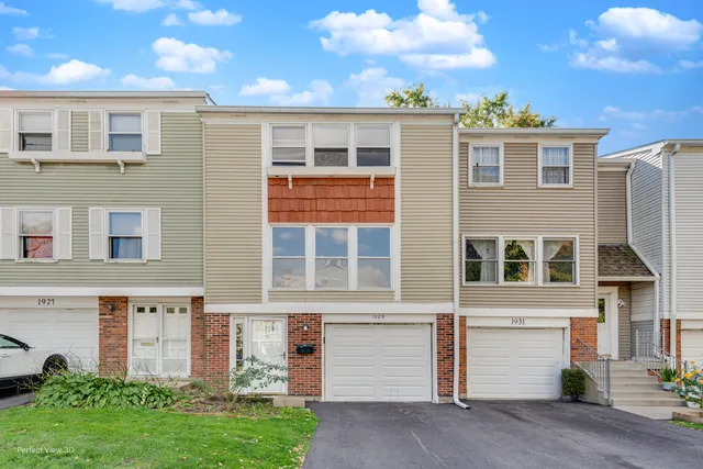 $299,900 | 1929 Hastings Court, Schaumburg, IL 60169