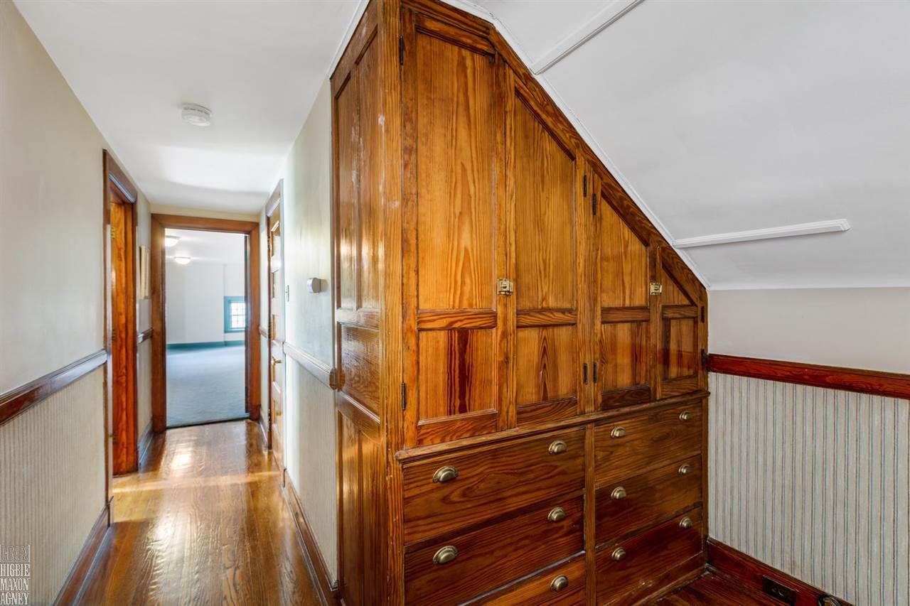 1014 Bishop Road Grosse Pointe, MI 48230 - Photo 32 of 44 31368577-31.JPG