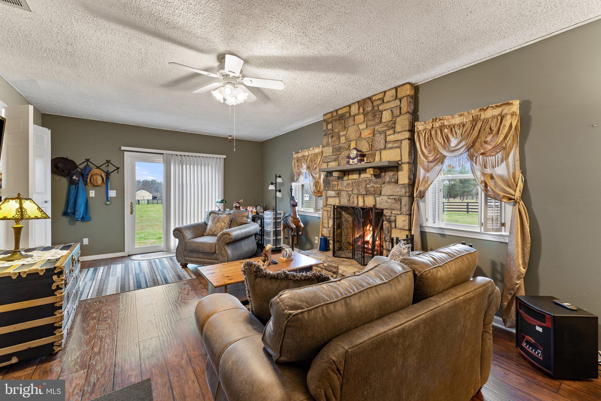 7308 Covingtons Corner Road Bealeton, VA 22712 - Photo 12 of 25 Gallery Image 12