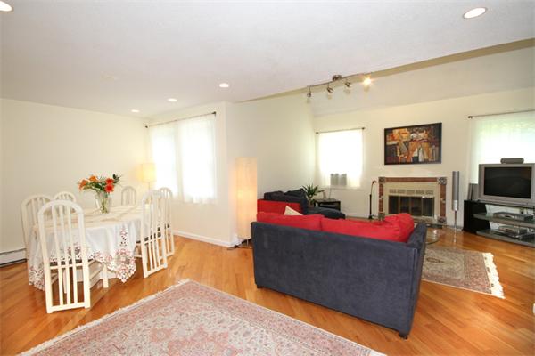 1 Stanley Road Medway, MA 02053 - Photo 4 of 26 Gallery Image 4