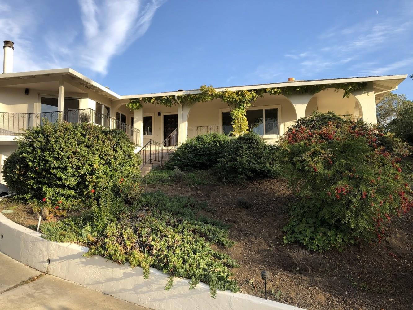 235 Mistletoe Road Los Gatos, CA 95032 - Photo 3 of 5 Gallery Image 3