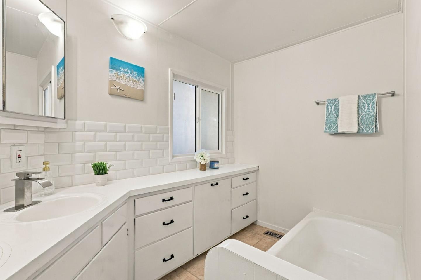 265 Brown Gables Road, Unit 27 Ben Lomond, CA 95005 - Photo 19 of 38 Gallery Image 19
