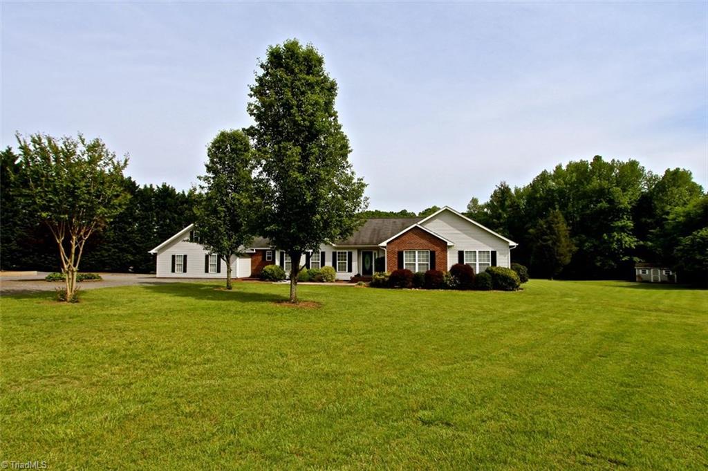 115 Reece Way Advance, NC 27006 - Photo 3 of 30 Gallery Image 3