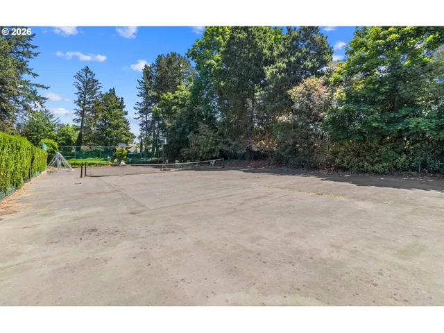 $249,999 | 732 Southeast Rene Avenue, Gresham, OR 97080