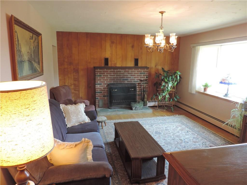 215 Pine Point Road Scarborough, ME 04074 - Photo 11 of 25 Living room