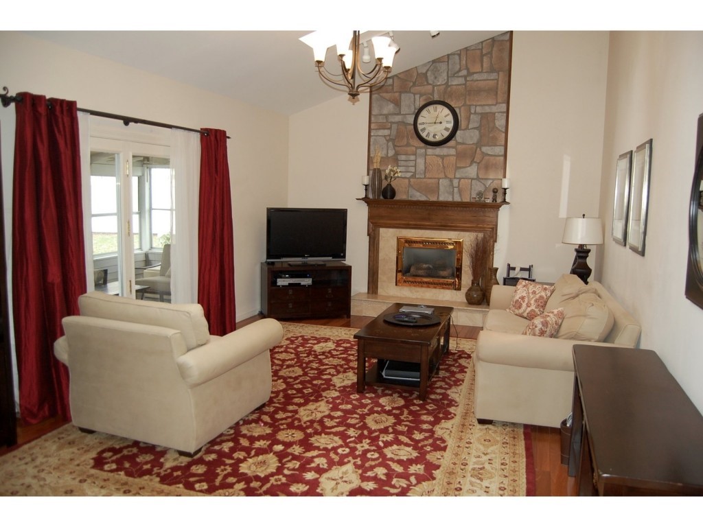 381 South Ridge Road Williston, VT 05495 - Photo 2 of 17 Gallery Image 2