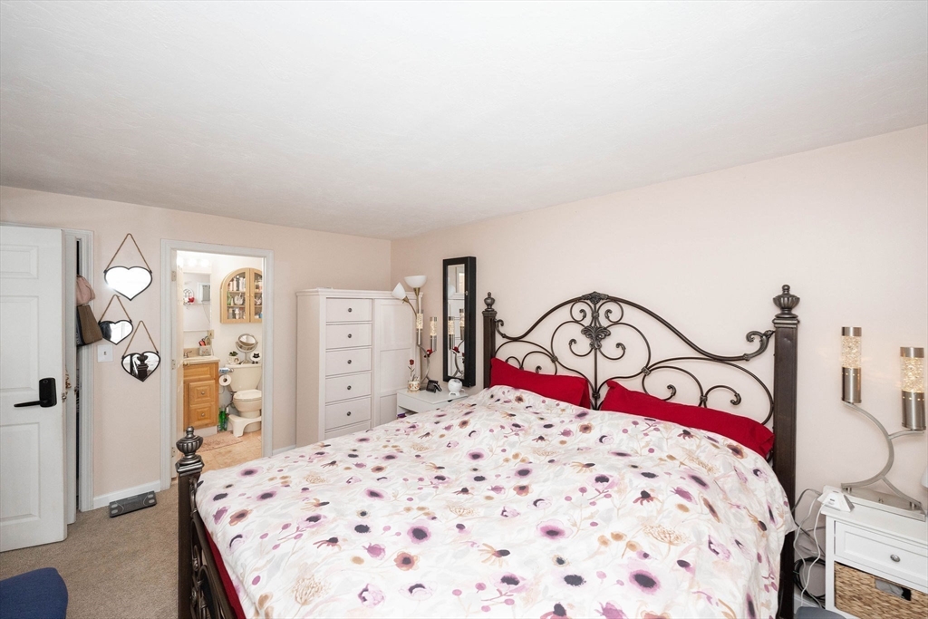 155 Hamilton Street, Unit 4 Worcester, MA 01604 - Photo 20 of 41