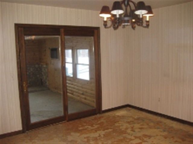 31038136-1.JPG