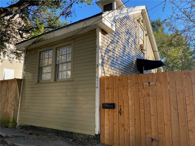 $1,600 | 4116 Dryades Street, New Orleans, LA 70115