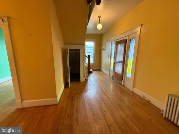 $177,900 | 110 North Main Street, Edinburg, VA 22824
