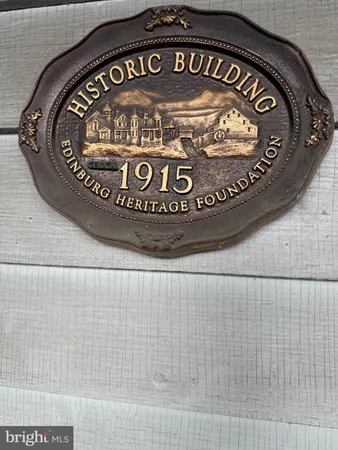 $177,900 | 110 North Main Street, Edinburg, VA 22824