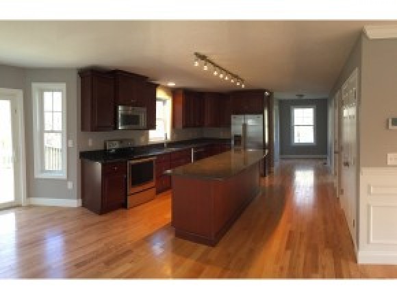 11 Appleton Street Concord, NH 03301 - Photo 2 of 8 Gallery Image 2