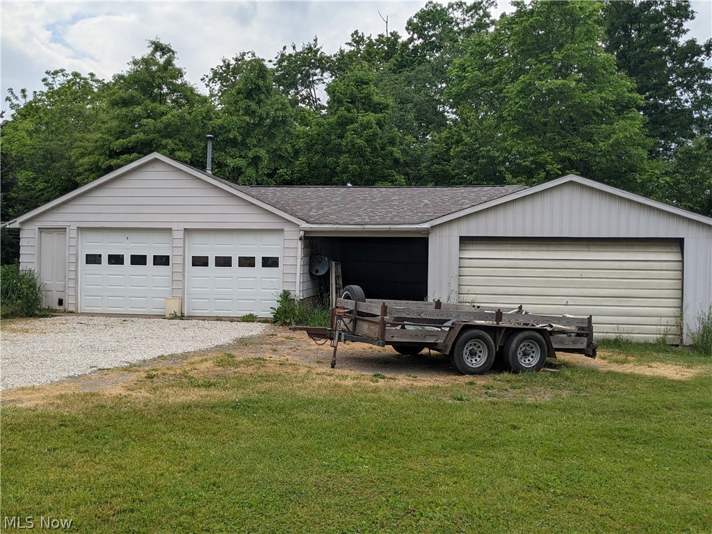 23950 Center Road Homeworth, OH 44634 - Photo 11 of 27