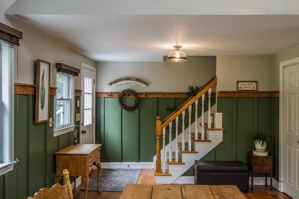 692 Cronin Road Warren, MA 01585 - Photo 7 of 42