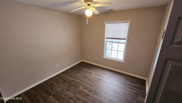 $1,750 | 207 America Court, Jacksonville, NC 28540