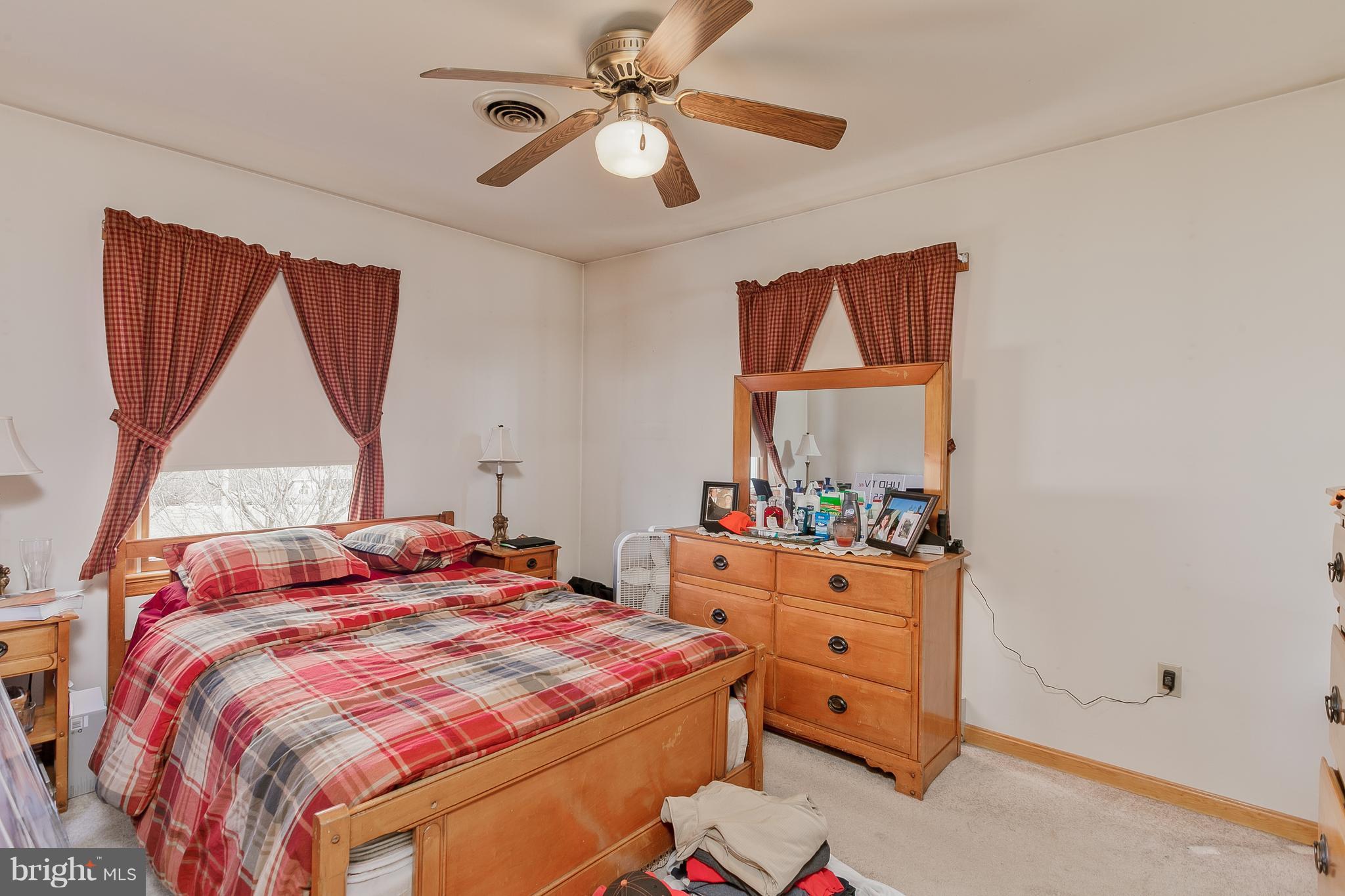 14823 Clear Spring Road Williamsport, MD 21795 - Photo 13 of 29 Bedroom