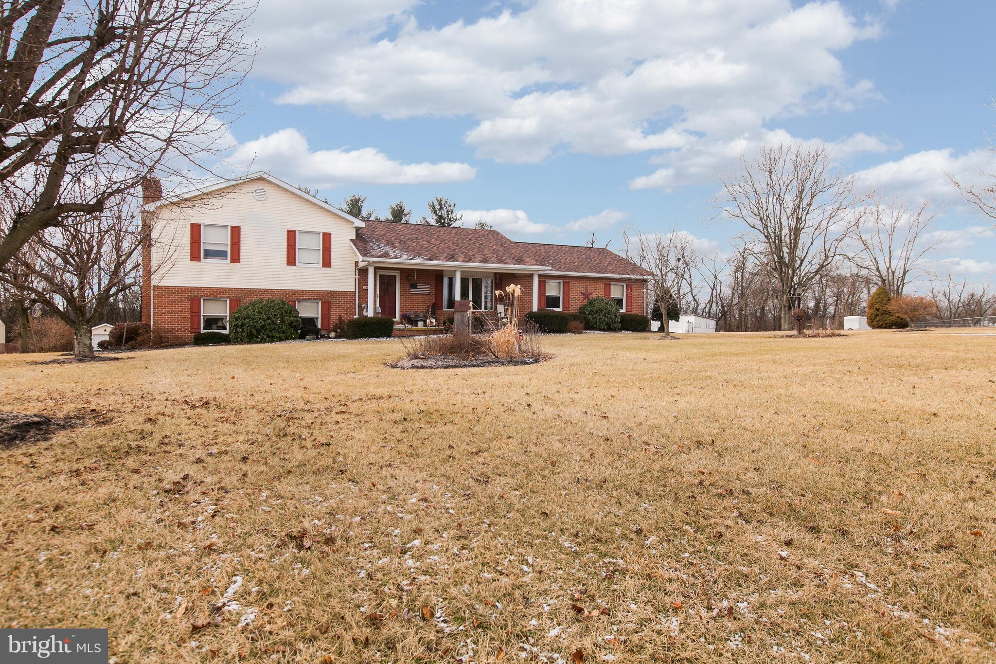 14823 Clear Spring Road Williamsport, MD 21795 - Photo 3 of 29 Exterior (Front)