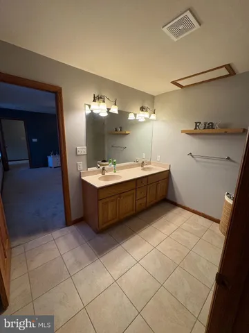 $2,100 | 1400 Vine Street, Reading, PA 19606