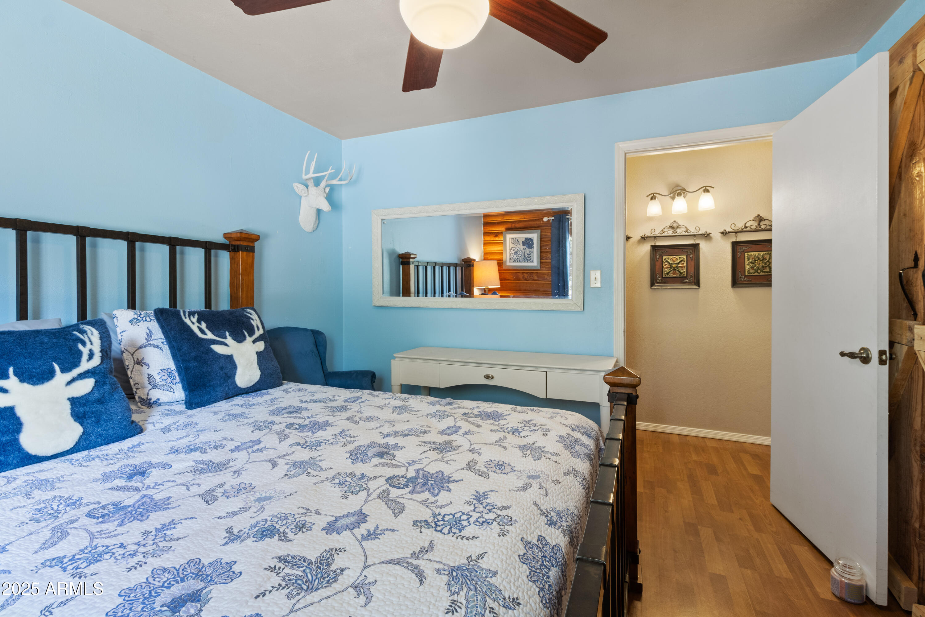 3004 Pinewood Drive Overgaard, AZ 85933 - Photo 11 of 29 Guestroom #1