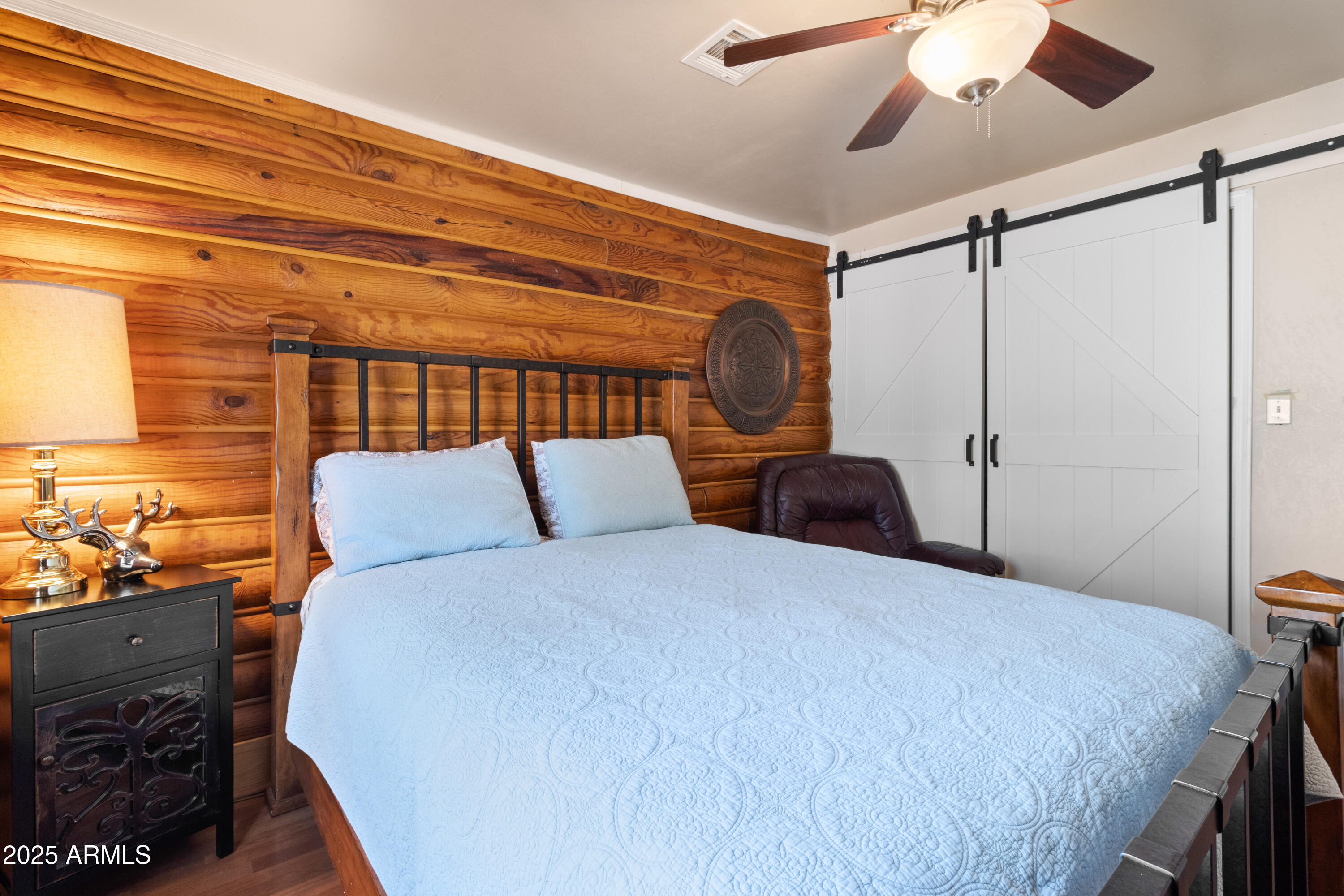 3004 Pinewood Drive Overgaard, AZ 85933 - Photo 13 of 29 Guestroom #2