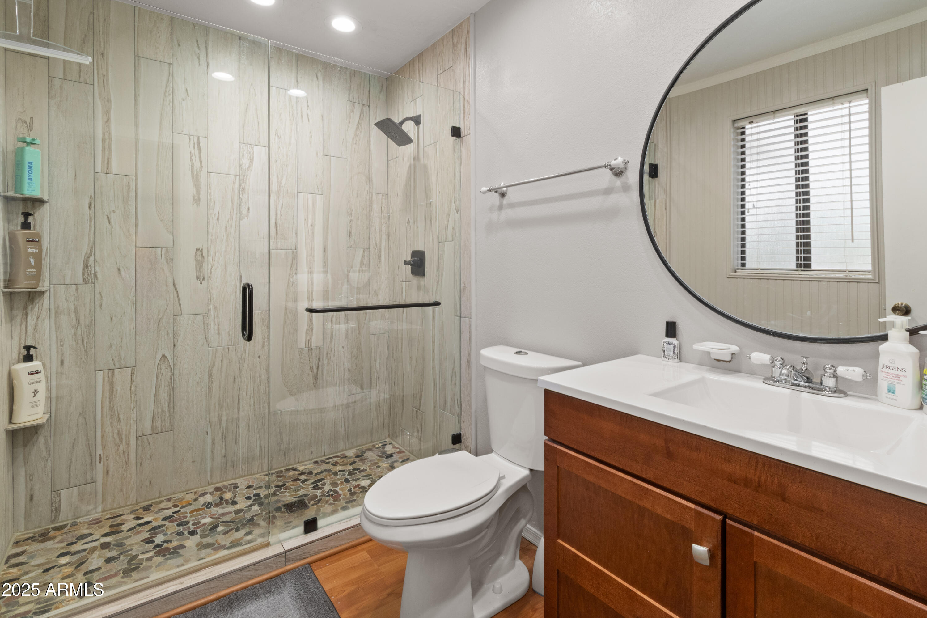 3004 Pinewood Drive Overgaard, AZ 85933 - Photo 18 of 29 Master Bath