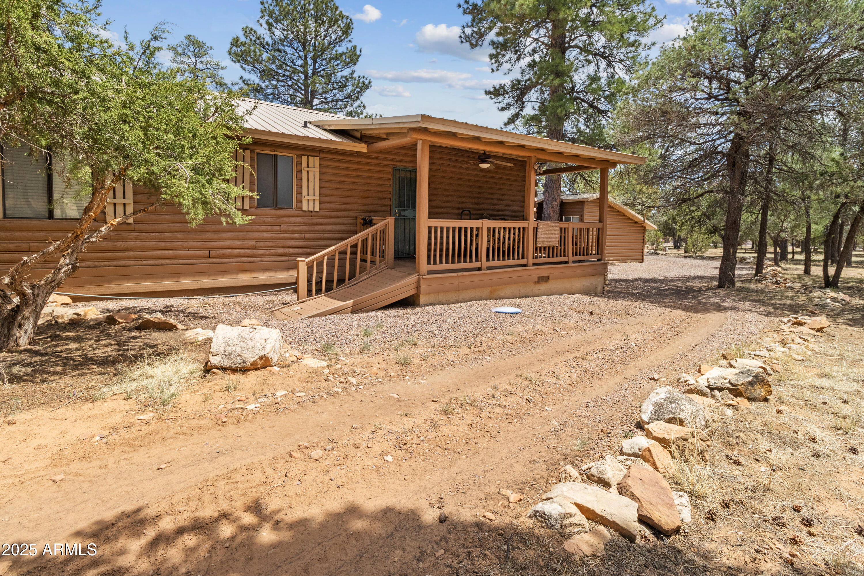 3004 Pinewood Drive Overgaard, AZ 85933 - Photo 25 of 29 Back of the Cabin
