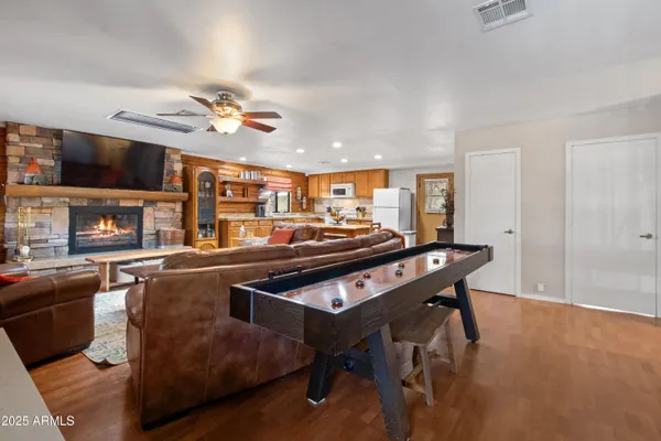 $600,000 | 3004 Pinewood Drive, Overgaard, AZ 85933