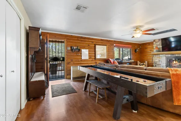 $600,000 | 3004 Pinewood Drive, Overgaard, AZ 85933