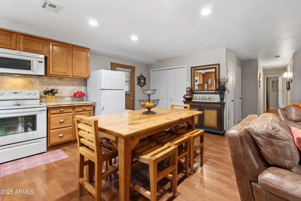$600,000 | 3004 Pinewood Drive, Overgaard, AZ 85933