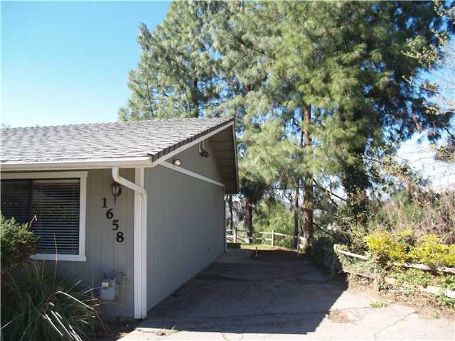 1658 Foss Road Alpine, CA 91901 - Photo 3 of 25