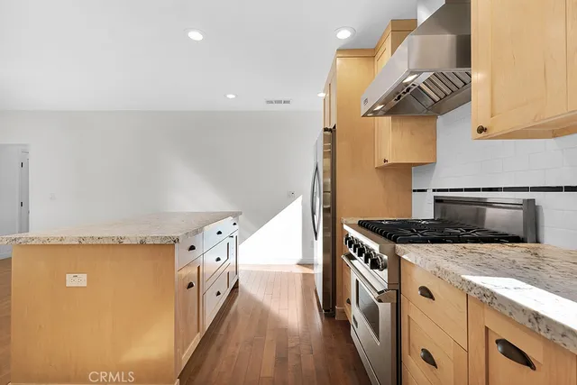 $1,200,000 | 14627 Killion Street, Sherman Oaks, CA 91411